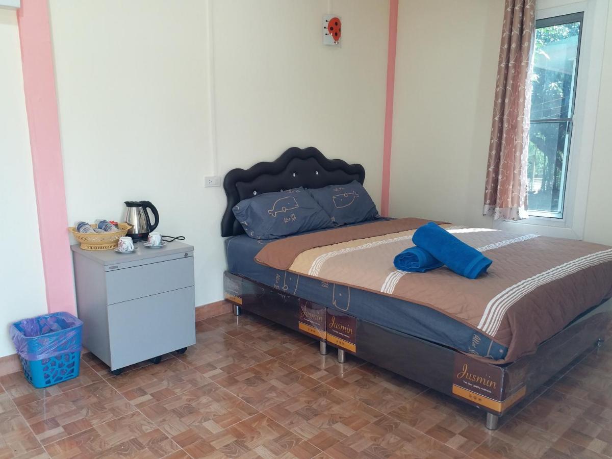 Baan Hin Sai Suay Hotell Nong Sarai Eksteriør bilde